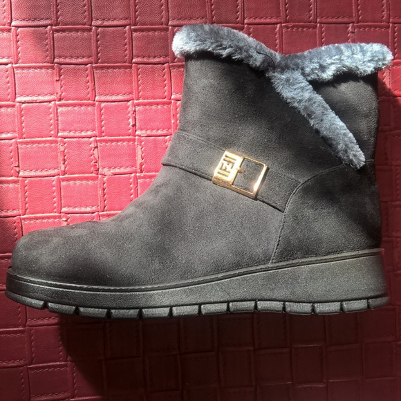 Shoes - Hot Fur lined F Boot